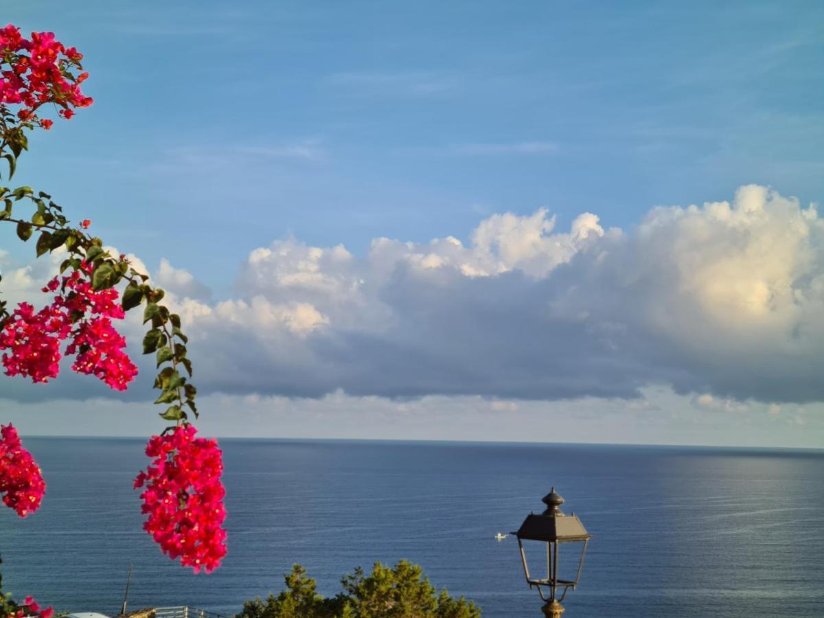 “Cielo E Mare”, Casetta Nel Cuore Del Borgo Antico / “Sky & Sea”, Charming In The Heart Of Old Village Castelsardo Exteriör bild