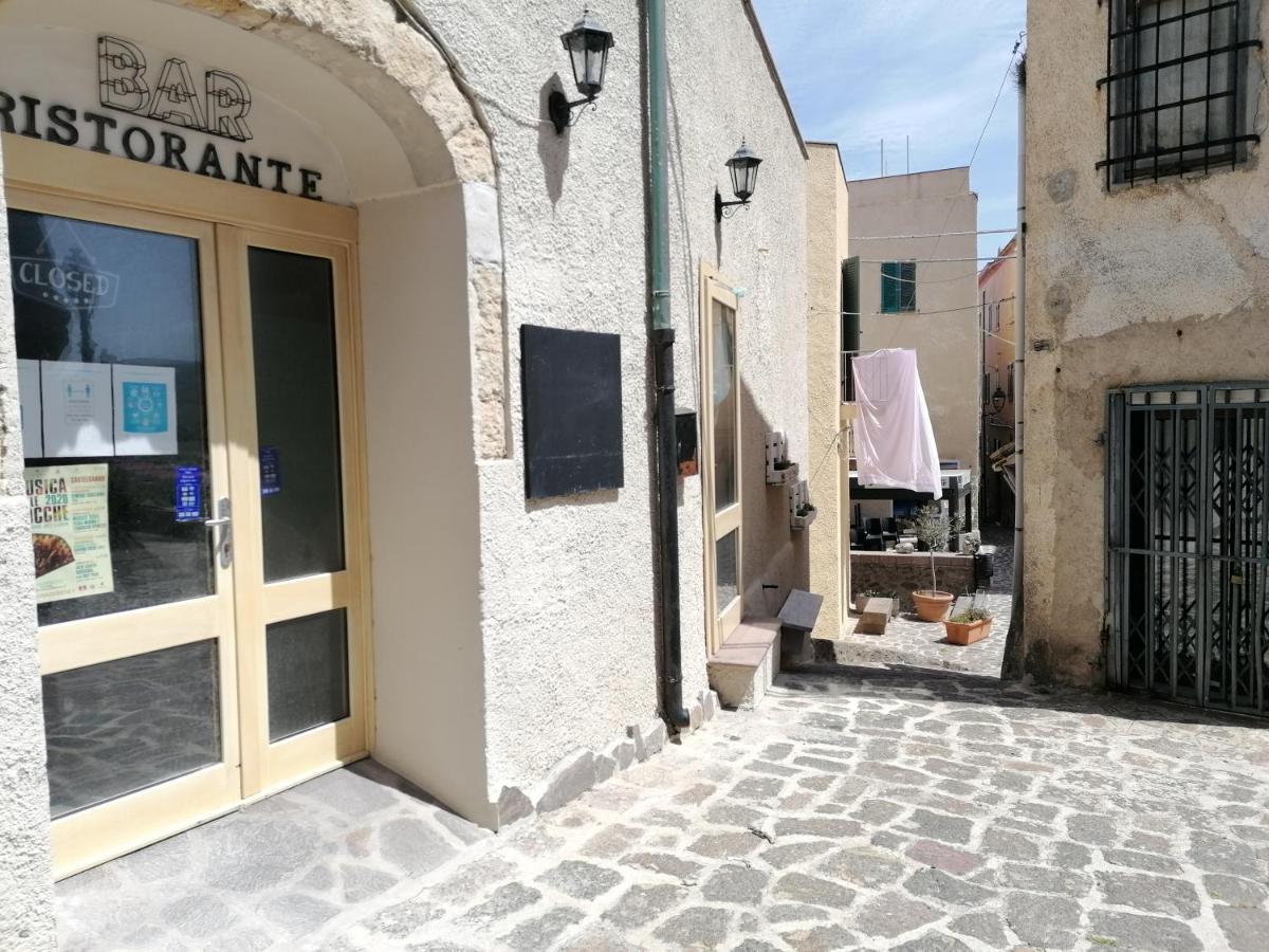 “Cielo E Mare”, Casetta Nel Cuore Del Borgo Antico / “Sky & Sea”, Charming In The Heart Of Old Village Castelsardo Exteriör bild